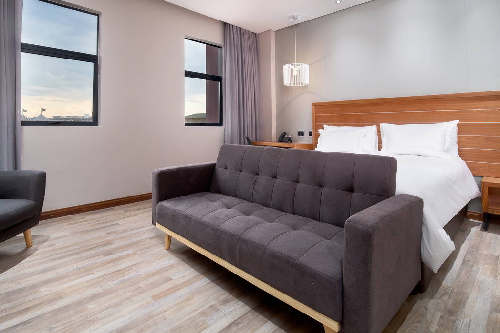 Protea Hotel By Marriott Pretoria Hatfield Esterno foto