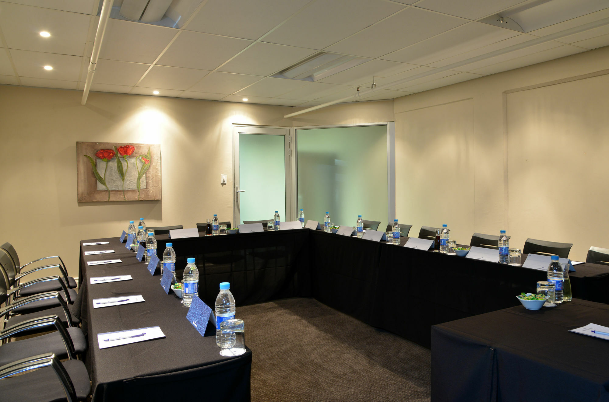 Protea Hotel By Marriott Pretoria Hatfield Esterno foto