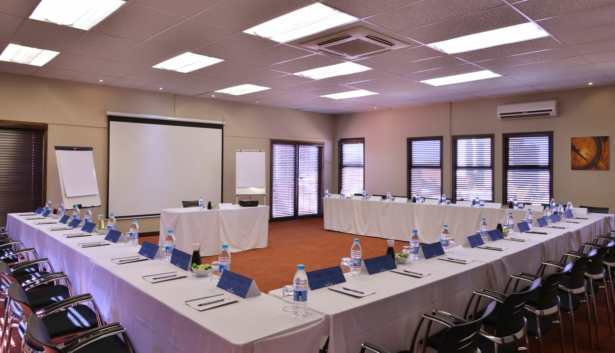 Protea Hotel By Marriott Pretoria Hatfield Esterno foto
