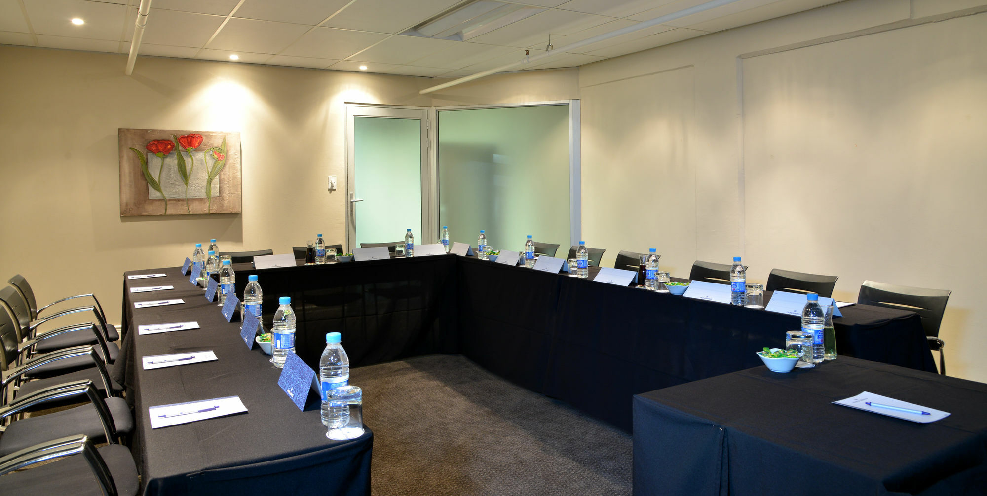 Protea Hotel By Marriott Pretoria Hatfield Esterno foto